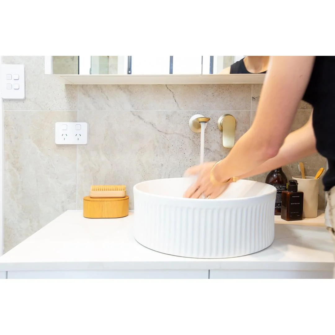 Linsol Curva 2-Plate Wall Basin or Bath Mixer Trim Kit - Brushed Brass - Image 2